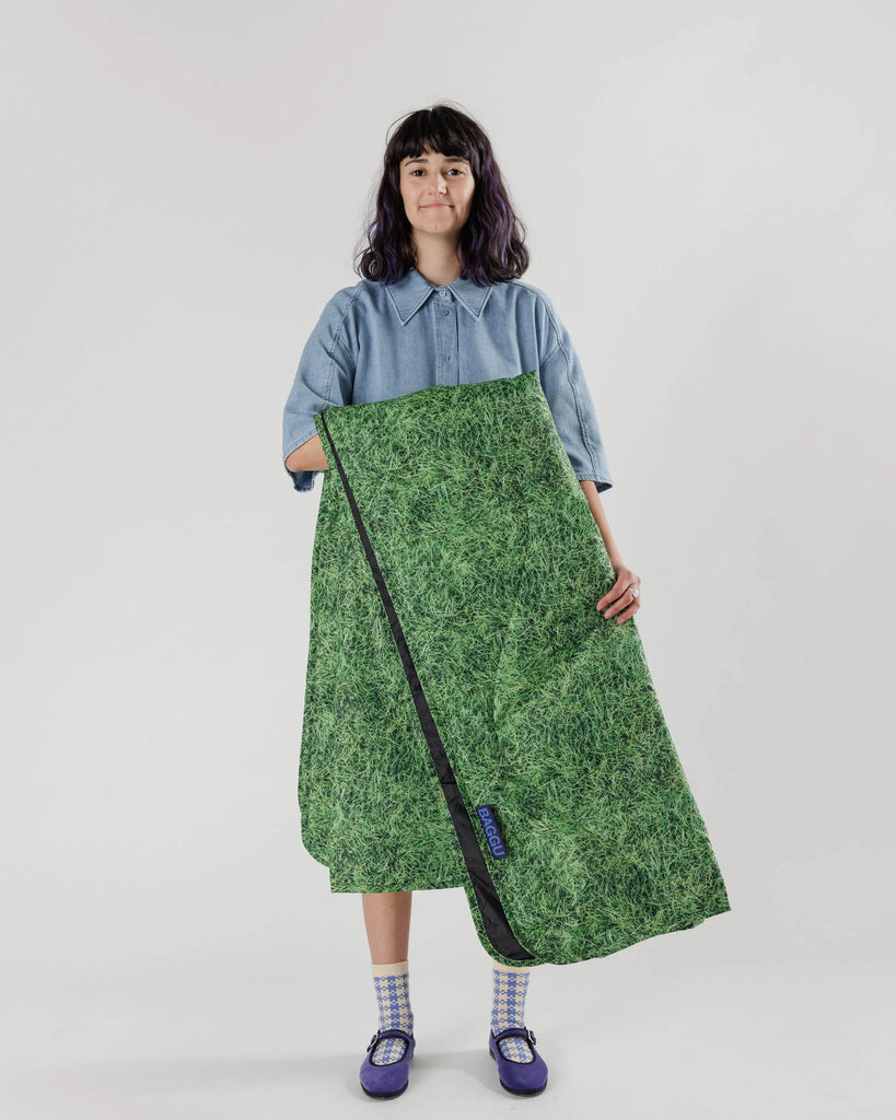 Baggu Puffy Picnic Blanket - Grass | Garian