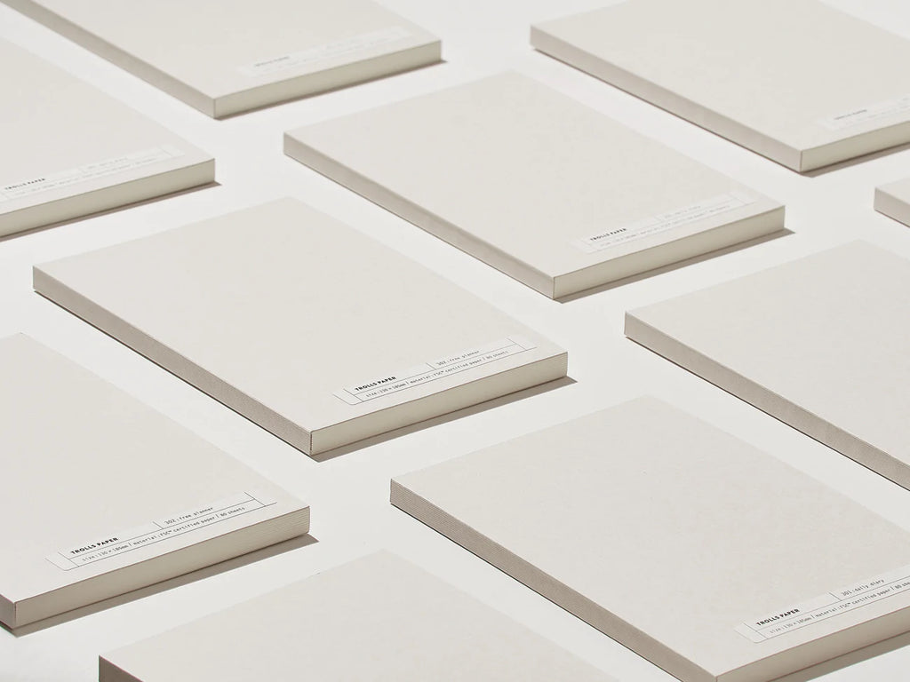 Arian Paper Trolls Paper Plain Note 102: Ruled Notebook (7mm)